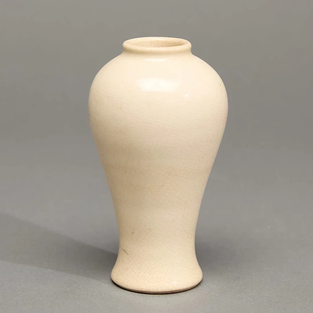Chinese Blanc de Chine Cream Tabouret Vase