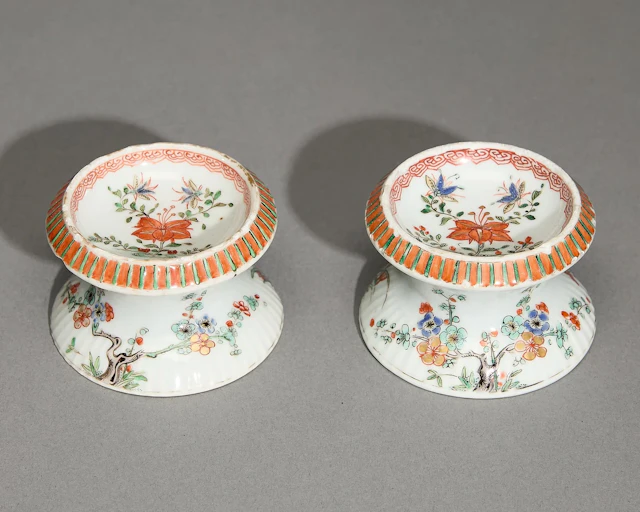 Pair 17th c. Export Famille Verte Pedestal Salts