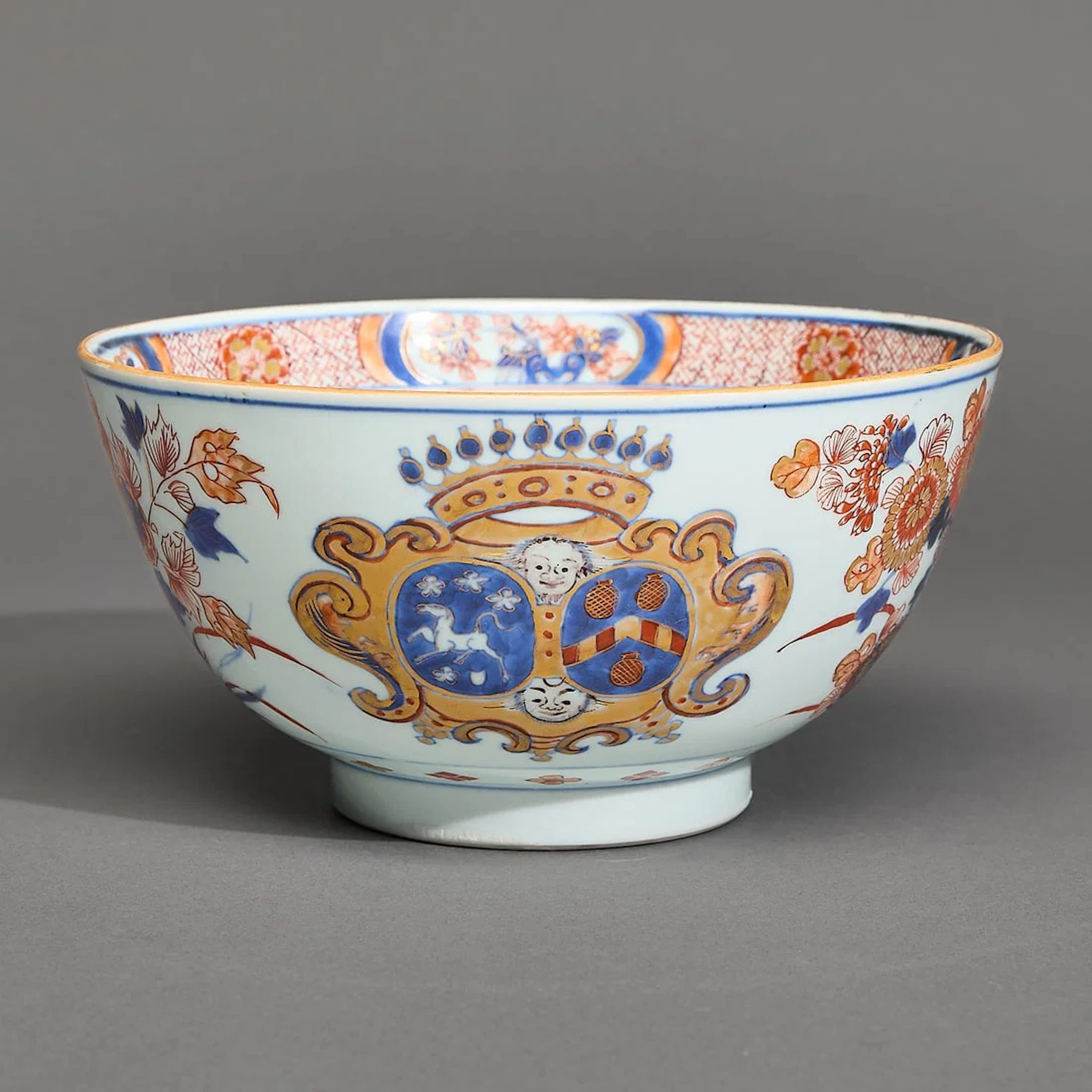Chinese Export Spanish Armorial Imari Bowl