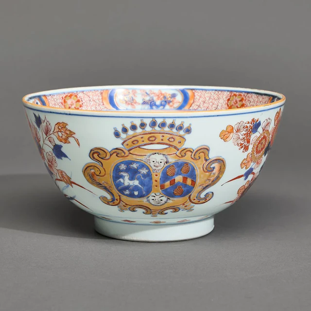 Chinese Export Spanish Armorial Imari Bowl