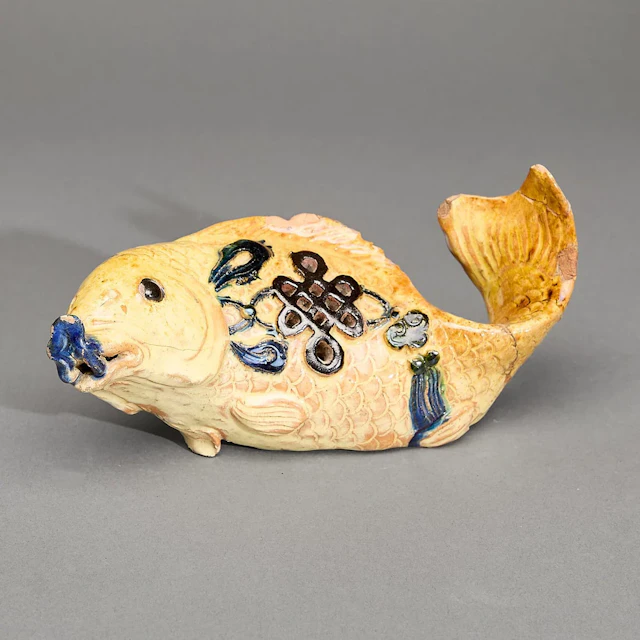 Chinese Qing Ceramic Fish Form Incense Holder