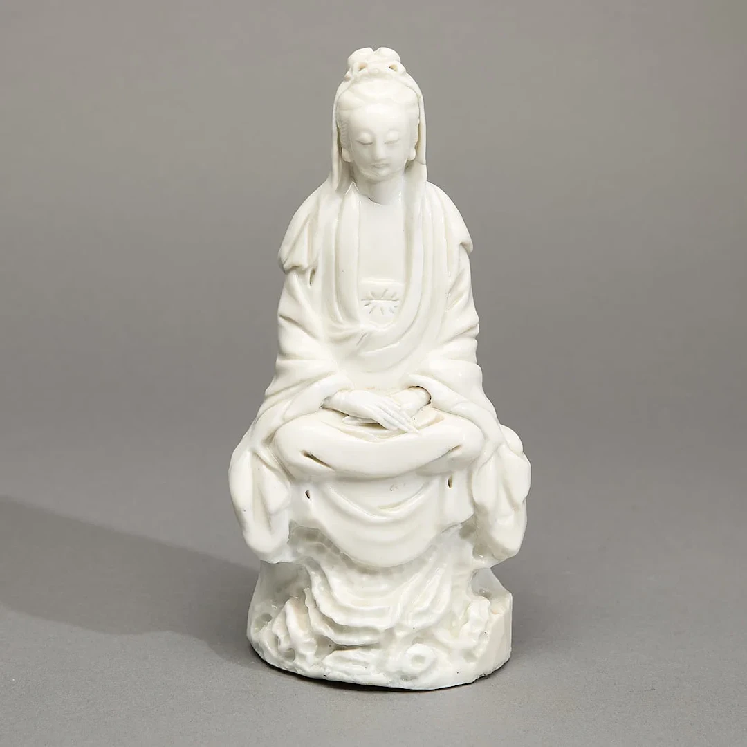 Chinese Dehua Blanc de Chine Porcelain Guanyin