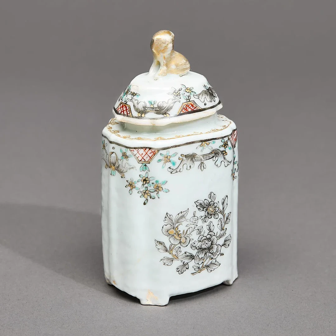 Chinese Export Grisaille & Gilt Tea Caddy