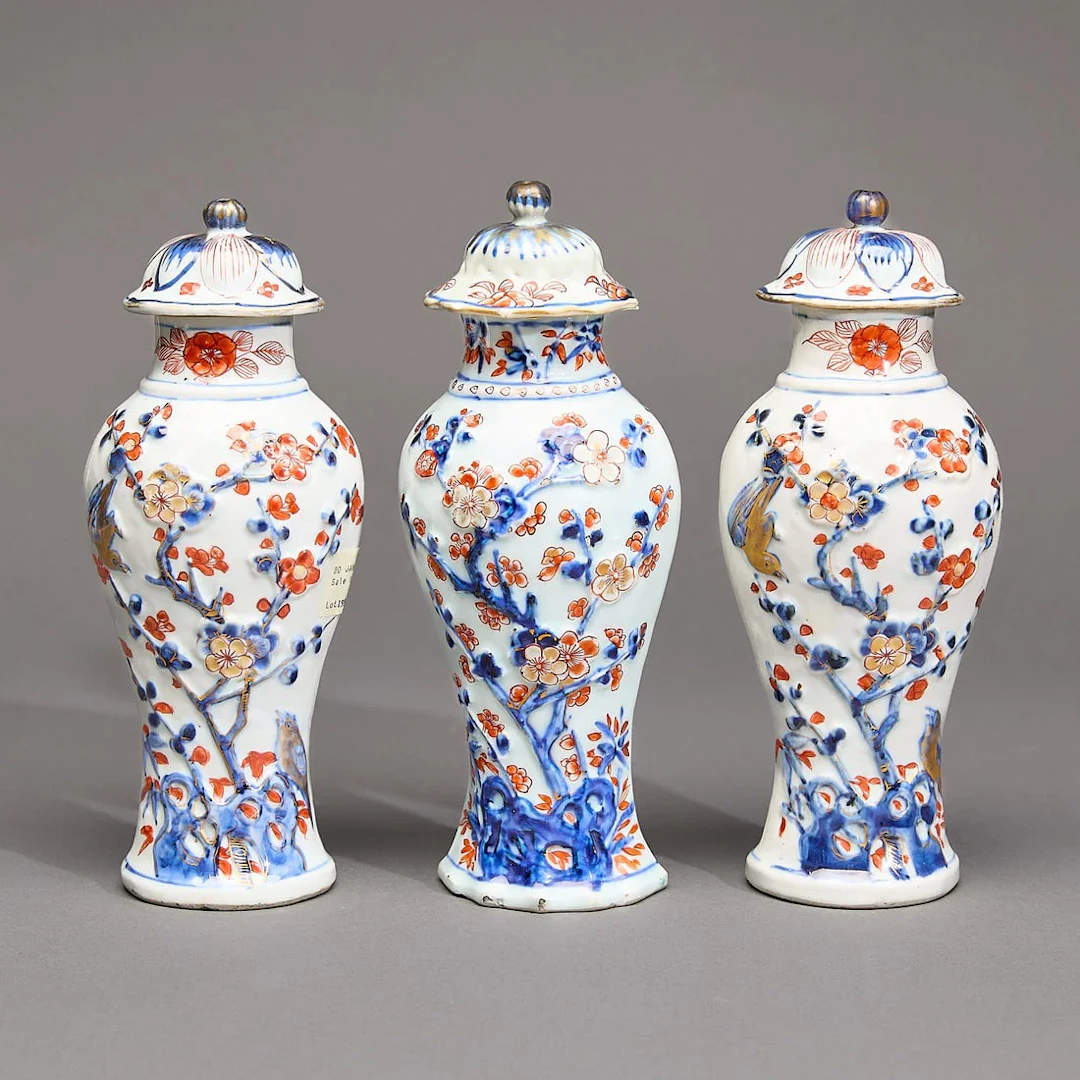 Chinese Export Imari 3-Vase Garniture Set