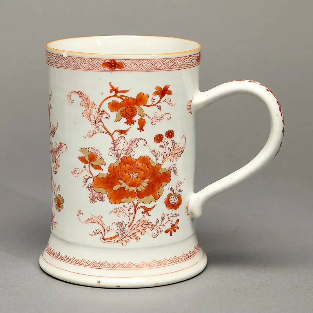 Iron-Red & Gilt Floral Mug