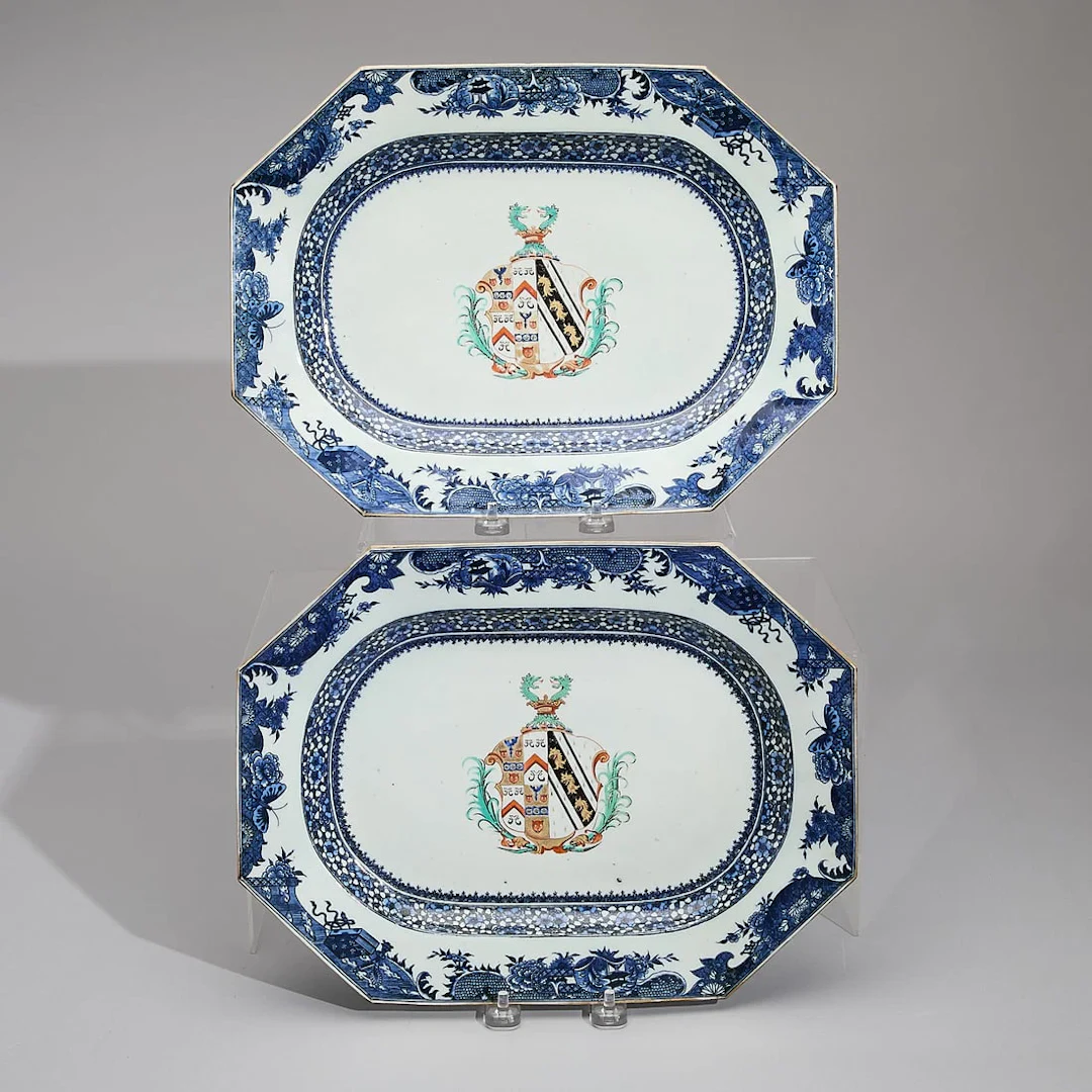 Pr Octagonal Armorial Platters - Sainthill