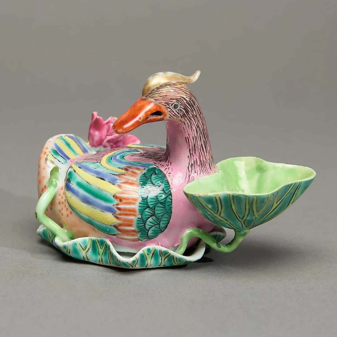 Famille Rose Duck & Lotus Water Dropper