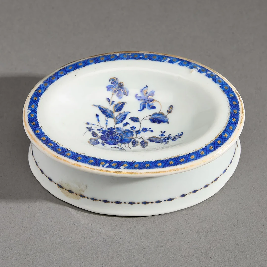 Chinese Export Blue & Gilt Porcelain Salt