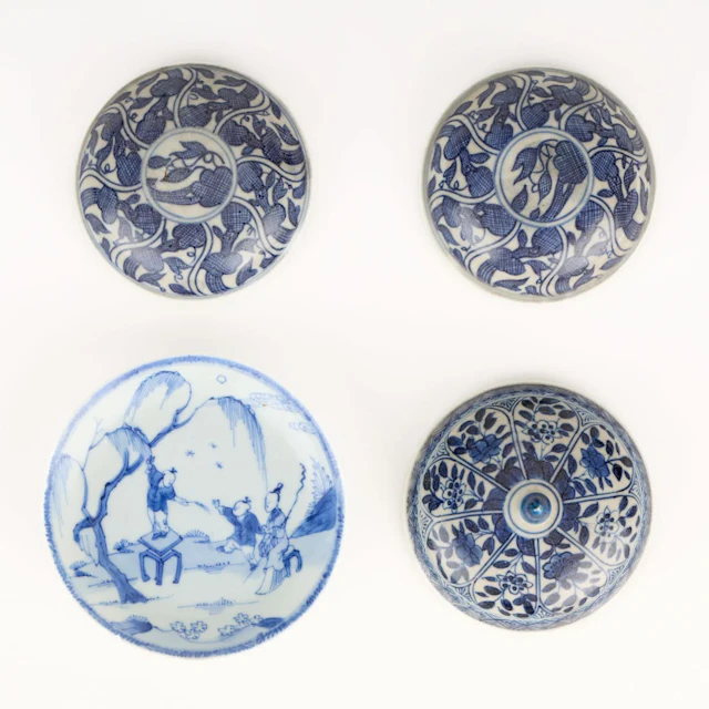 4 Pcs Chinese Export B&W Shipwreck Porcelain