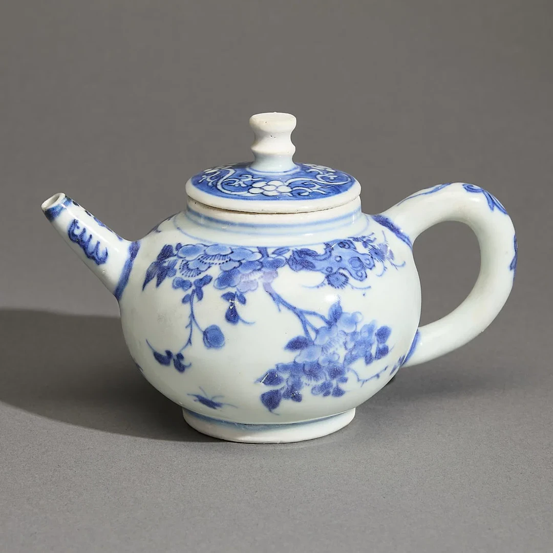 Chinese Hatcher Cargo Shipwreck Porcelain Teapot