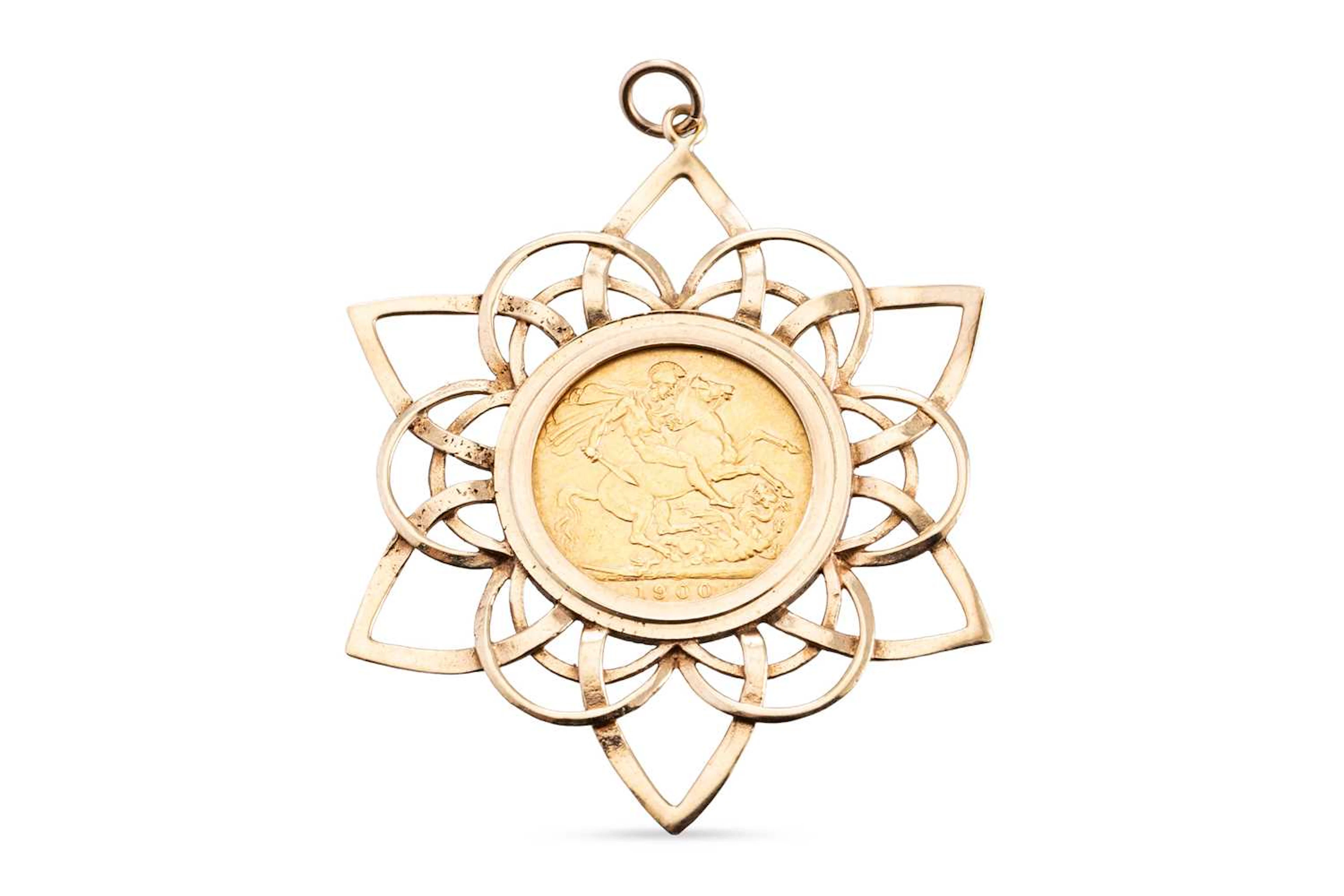 A 1900 FULL SOVEREIGN ENGLISH GOLD COIN