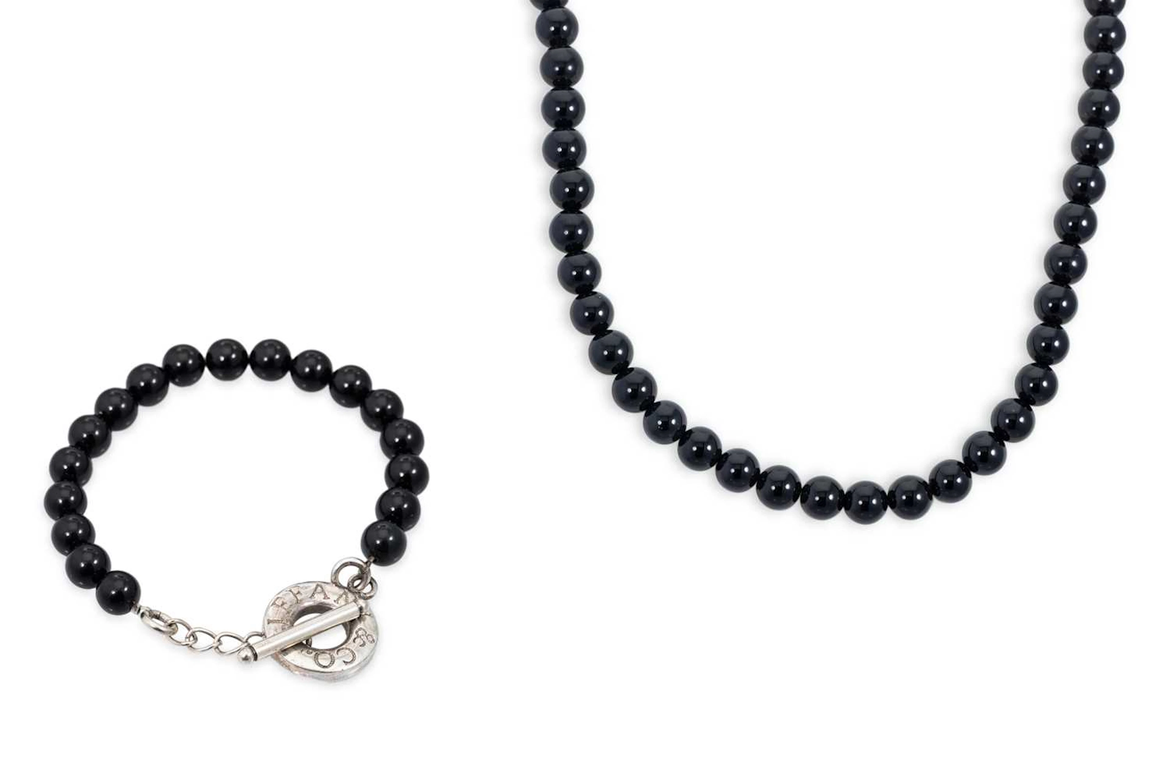 A SUITE OF BEADED JEWELLERY