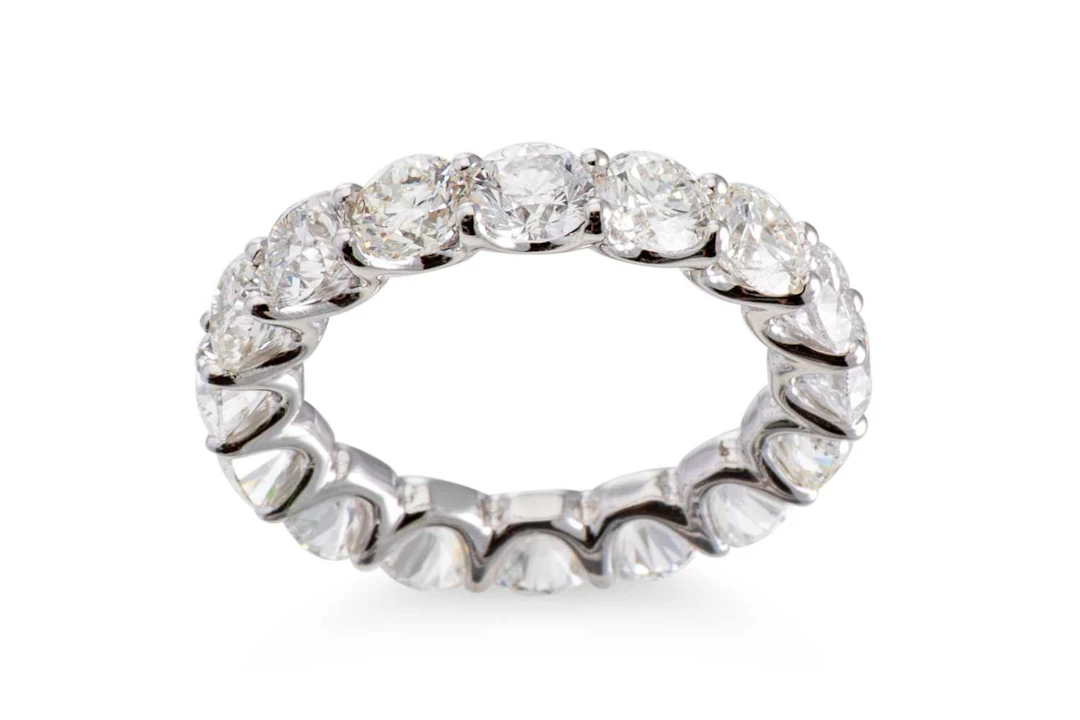 A DIAMOND FULL BANDED ETERNITY RING
