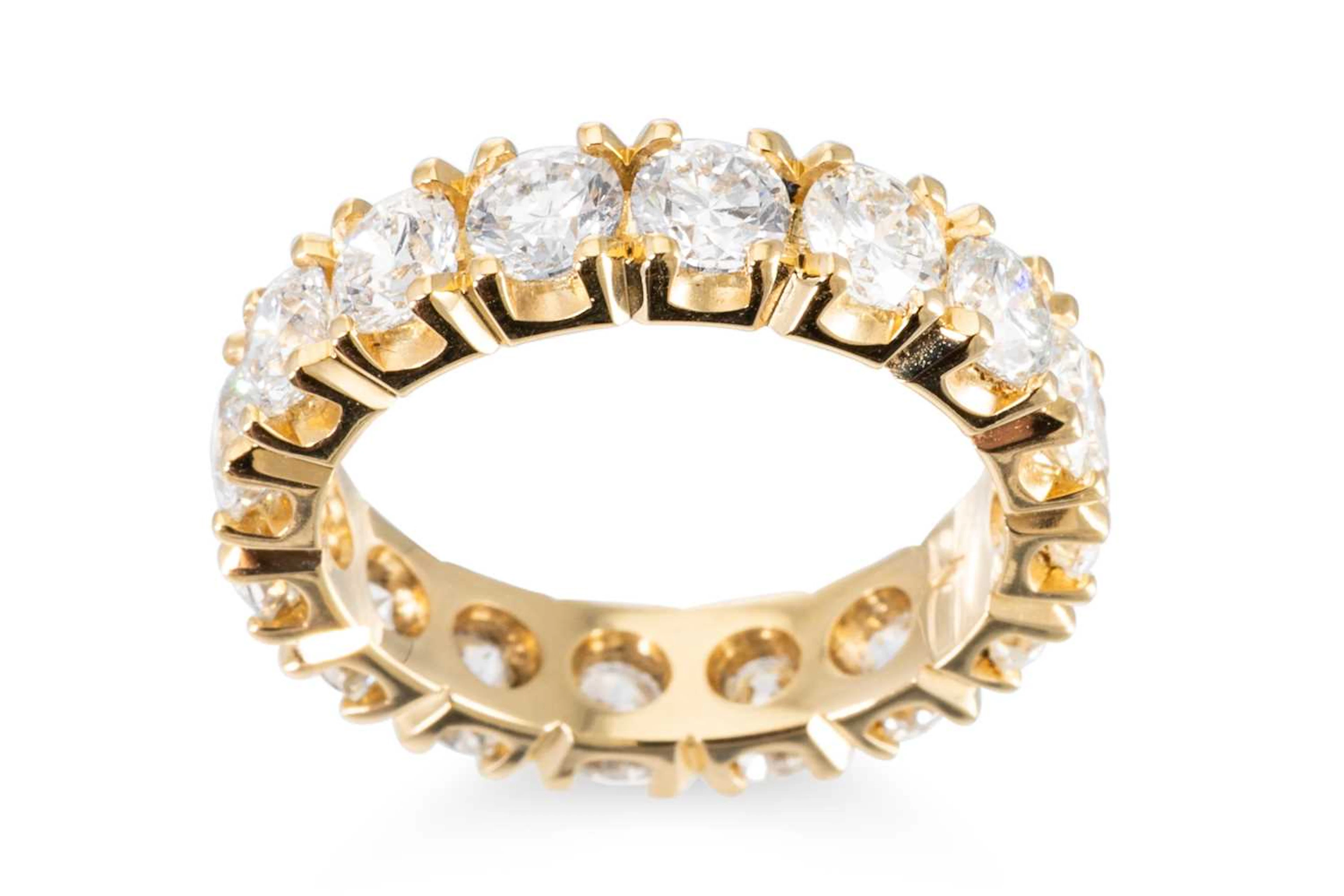 A DIAMOND FULL BANDED ETERNITY RING