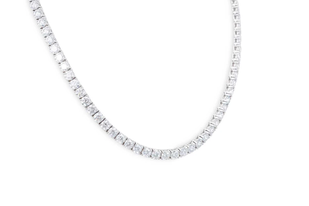 A DIAMOND SET LINE NECKLACE