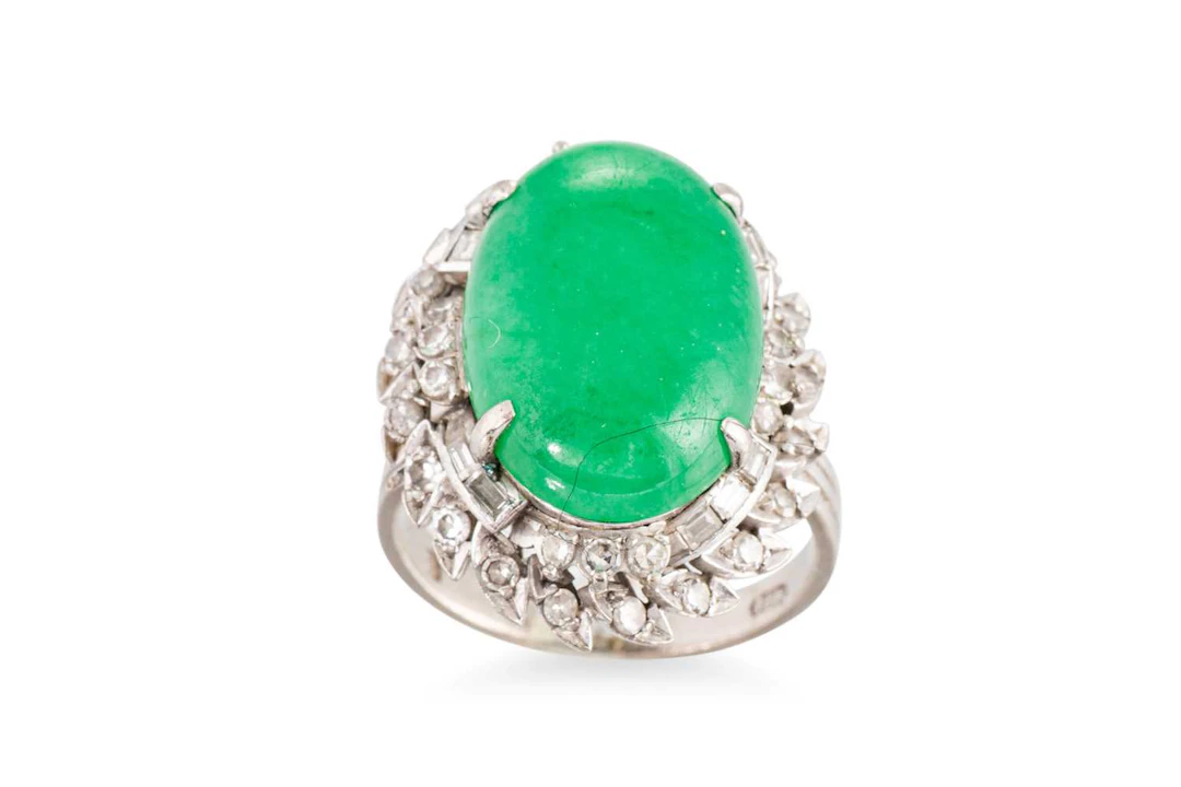 A VINTAGE JADE AND DIAMOND RING