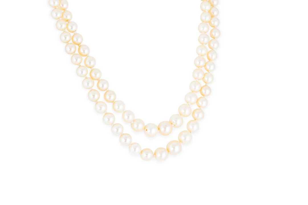A CULTURED PEARL DOUBLE ROW NECKLACE
