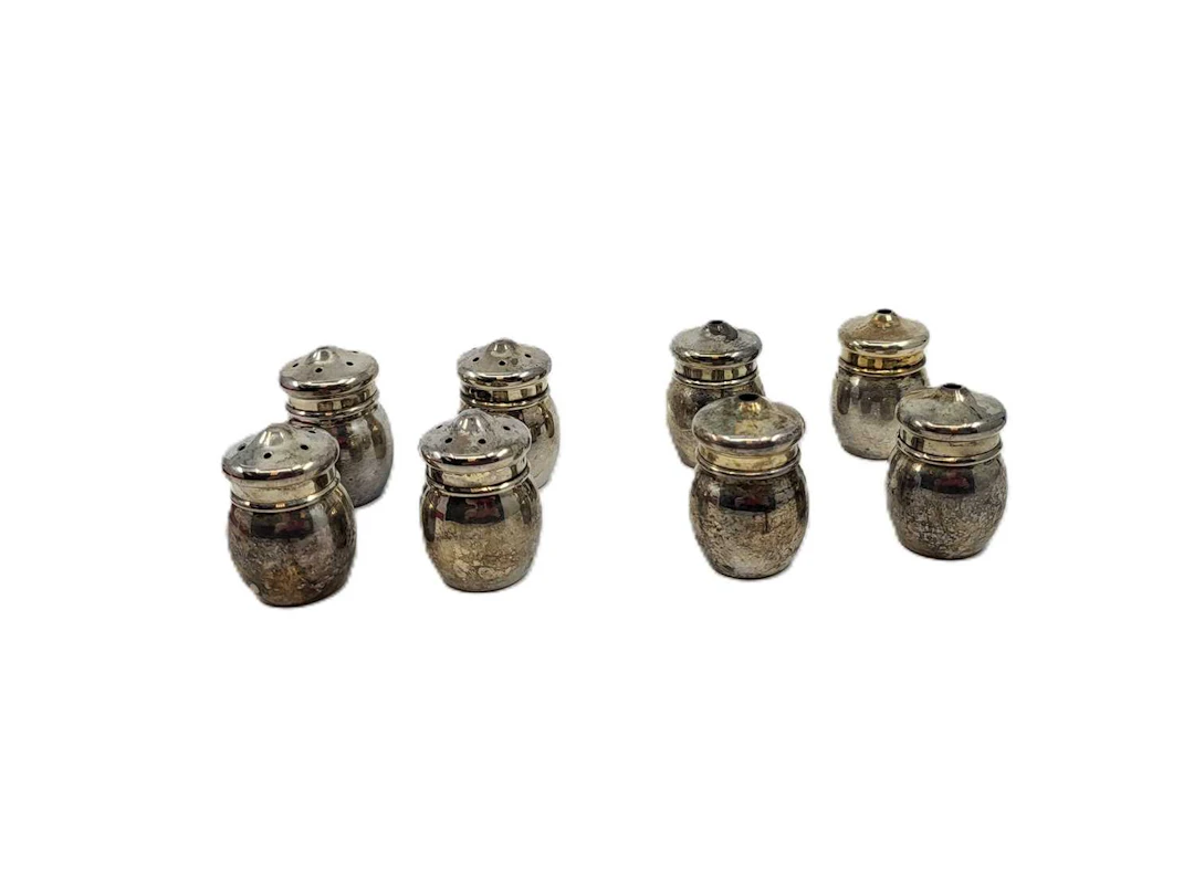 A SET OF EIGHT MODERN IRISH STERLING STANDARD SILVER...