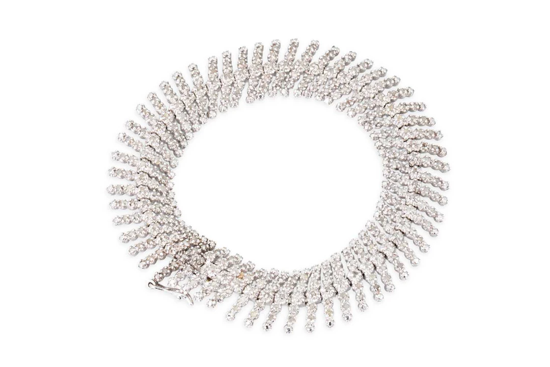 A DIAMOND FLEXIBLE BRACELET