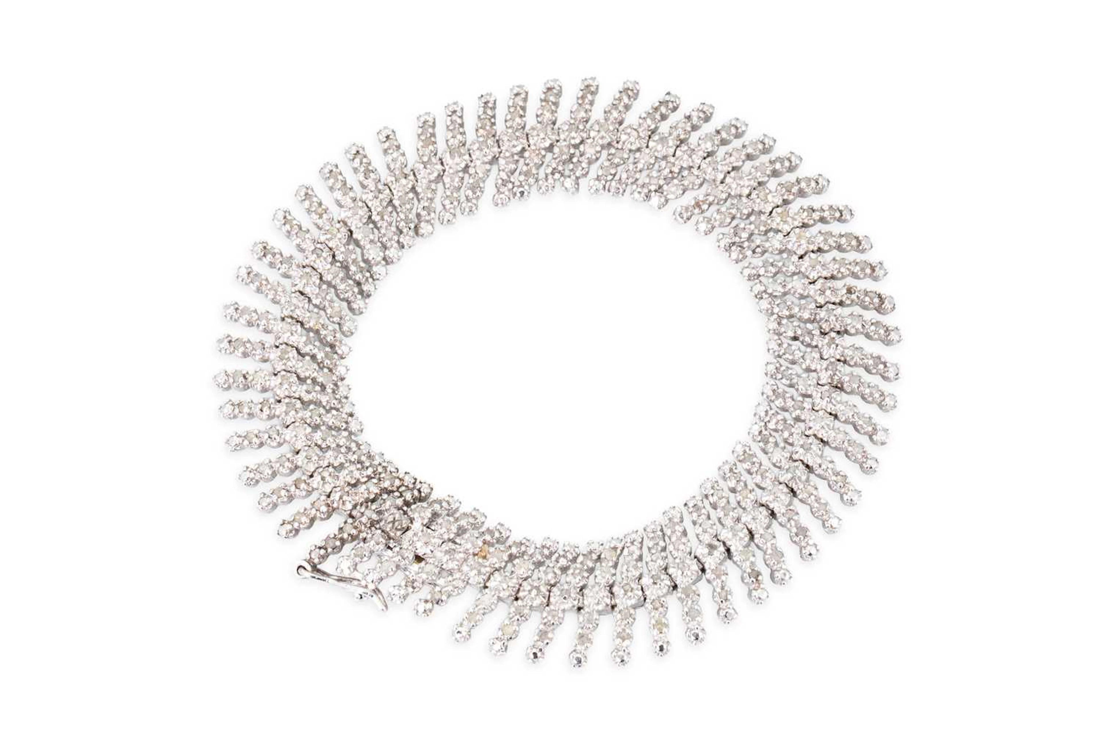 A DIAMOND FLEXIBLE BRACELET