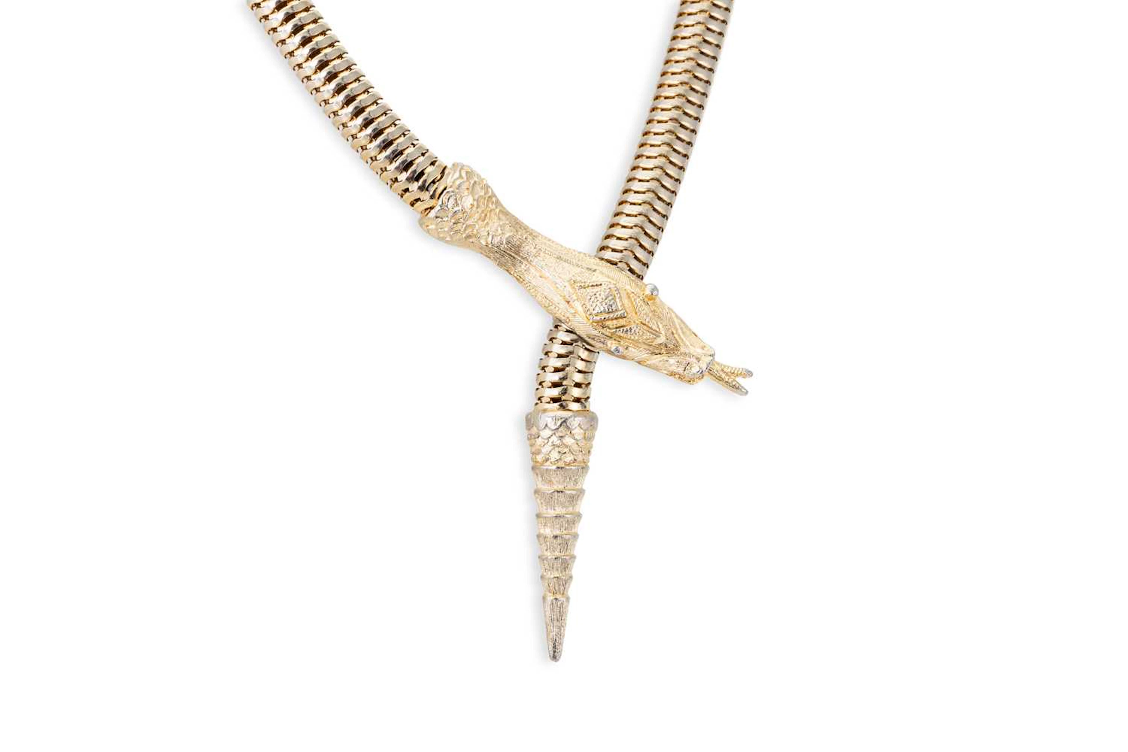 A VINTAGE SNAKE NECKLACE