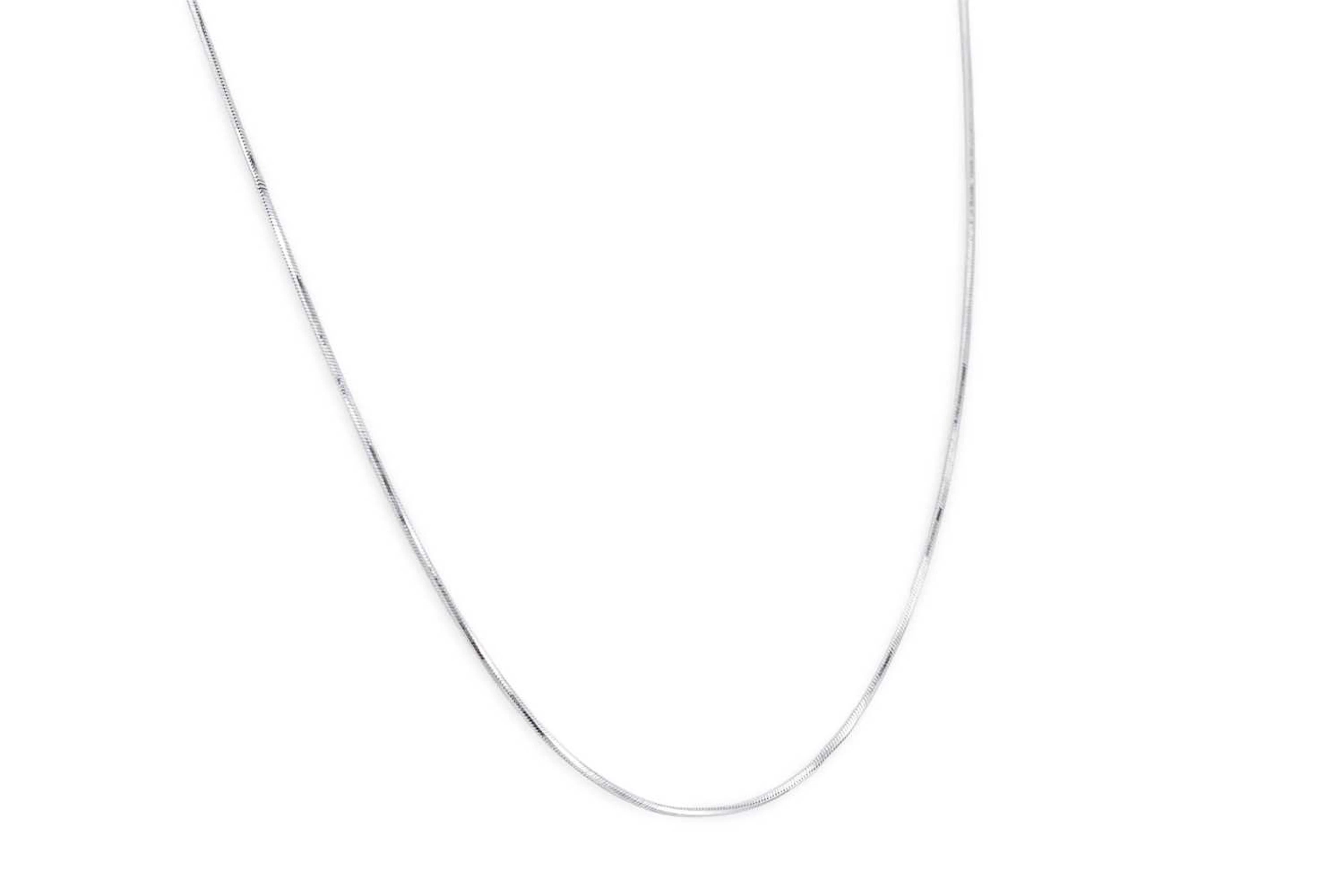 AN 18CT WHITE GOLD CHAIN