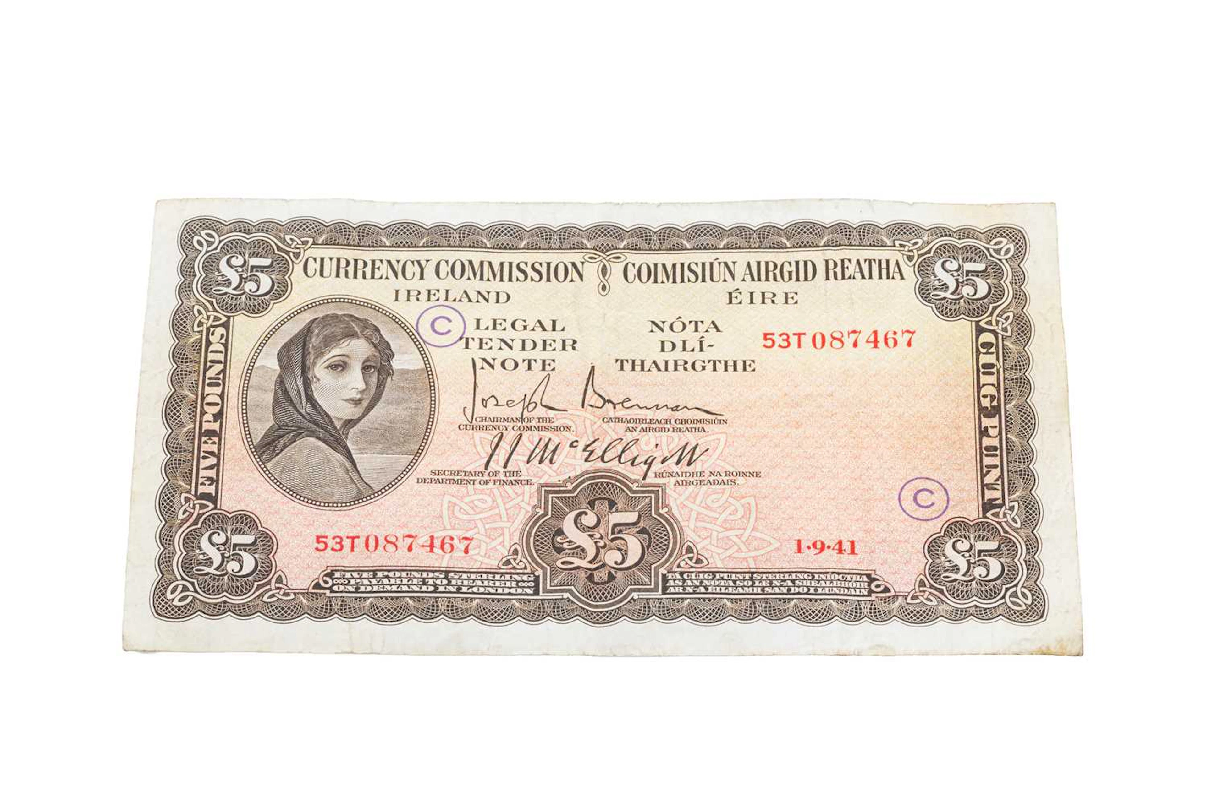 A 1941 "C" WARCODE LAVERY £5 IRISH BANKNOTE
