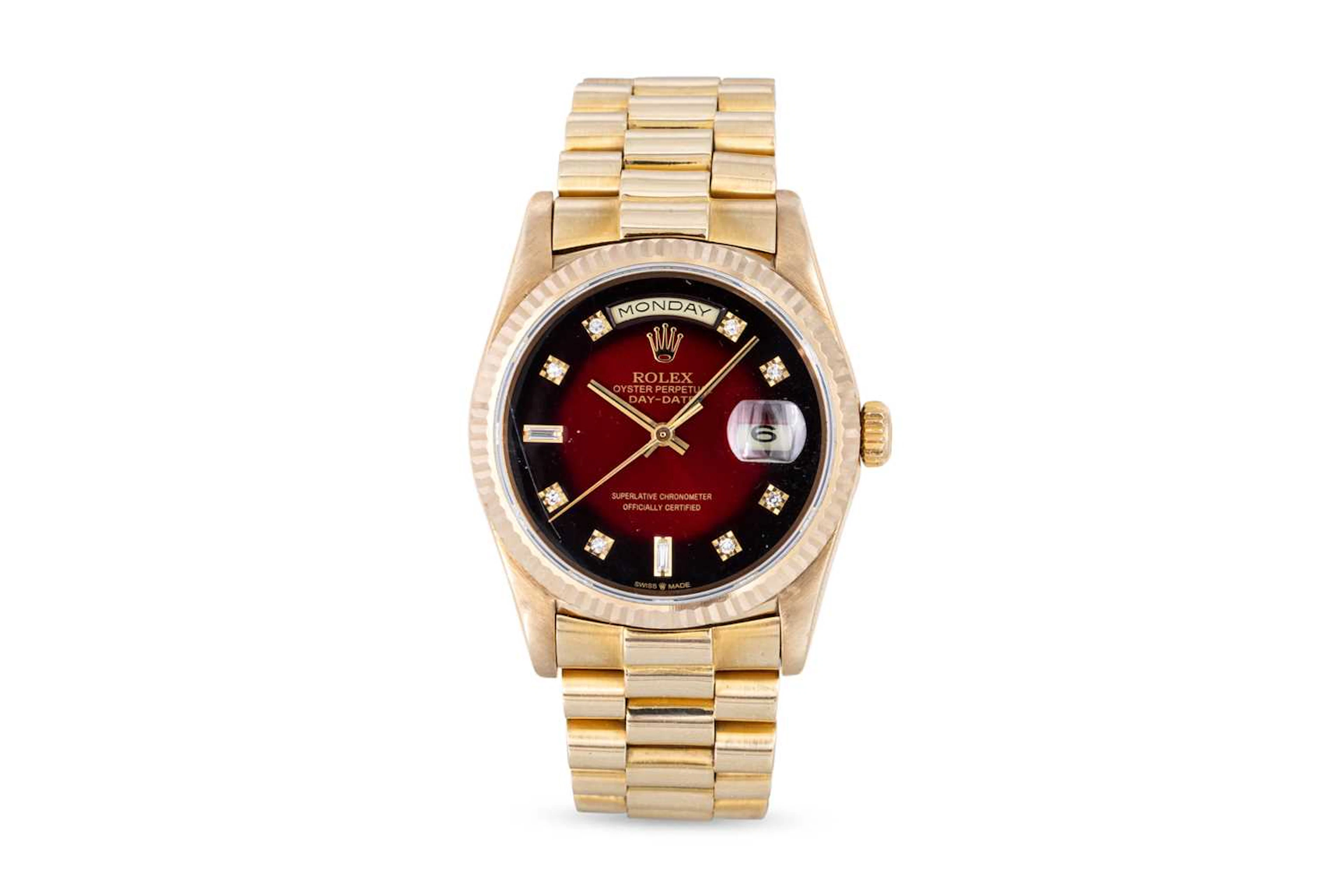 A MIDSIZE 18CT GOLD ROLEX OYSTER PERPETUAL DAY-DATE WRIST WATCH