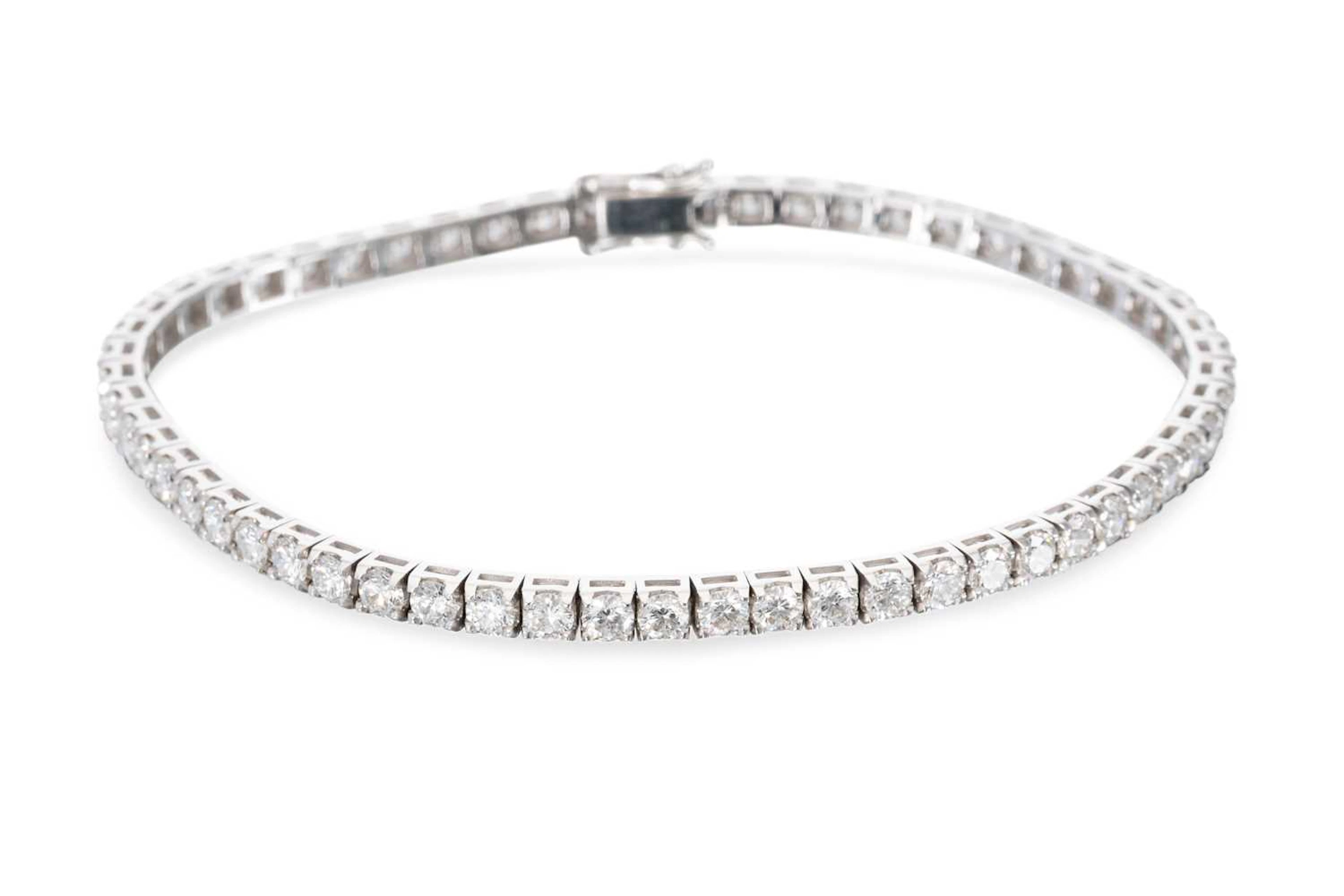 A DIAMOND LINE BRACELET