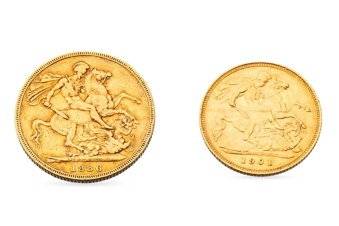 AN 1886 GOLD FULL SOVEREIGN AND A 1901 HALF SOVEREIGN ENGLISH COIN