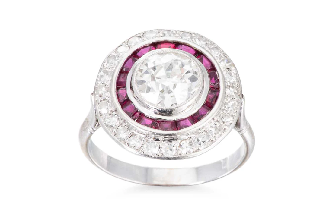 A DIAMOND AND RUBY TARGET CLUSTER RING