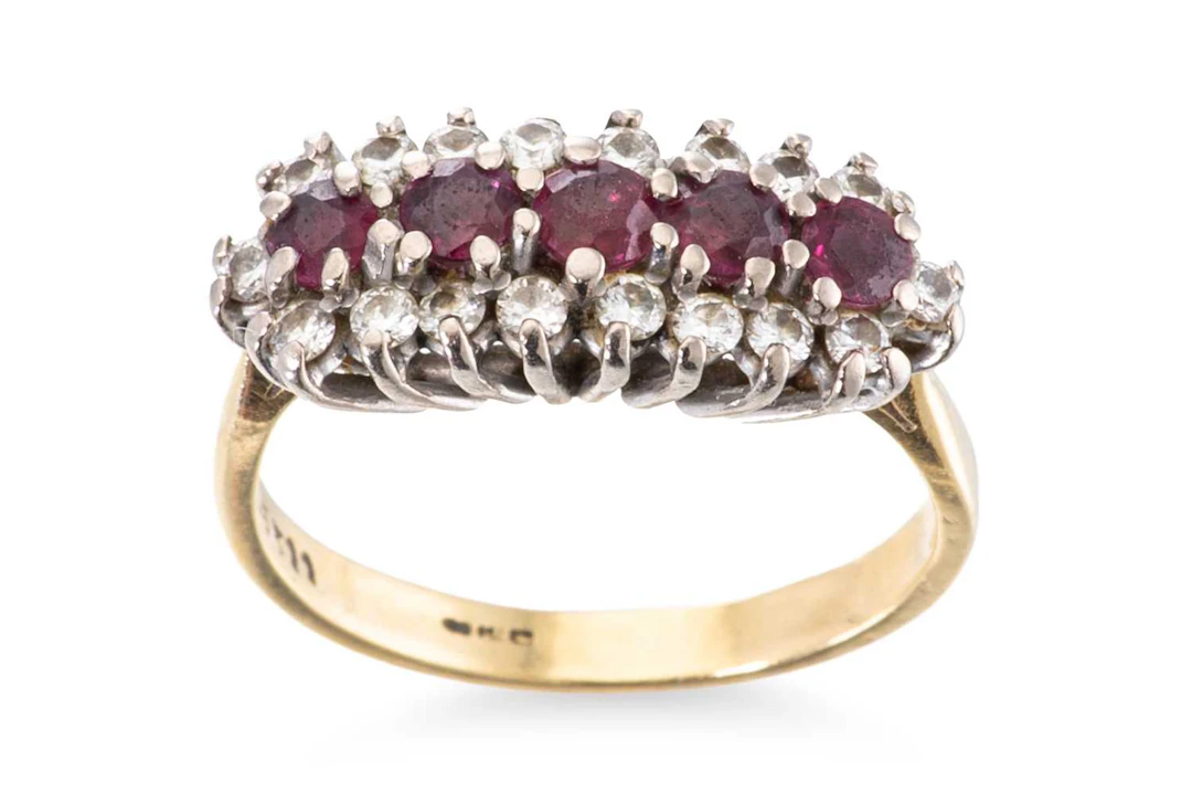A DIAMOND AND GEMSTONE CLUSTER RING