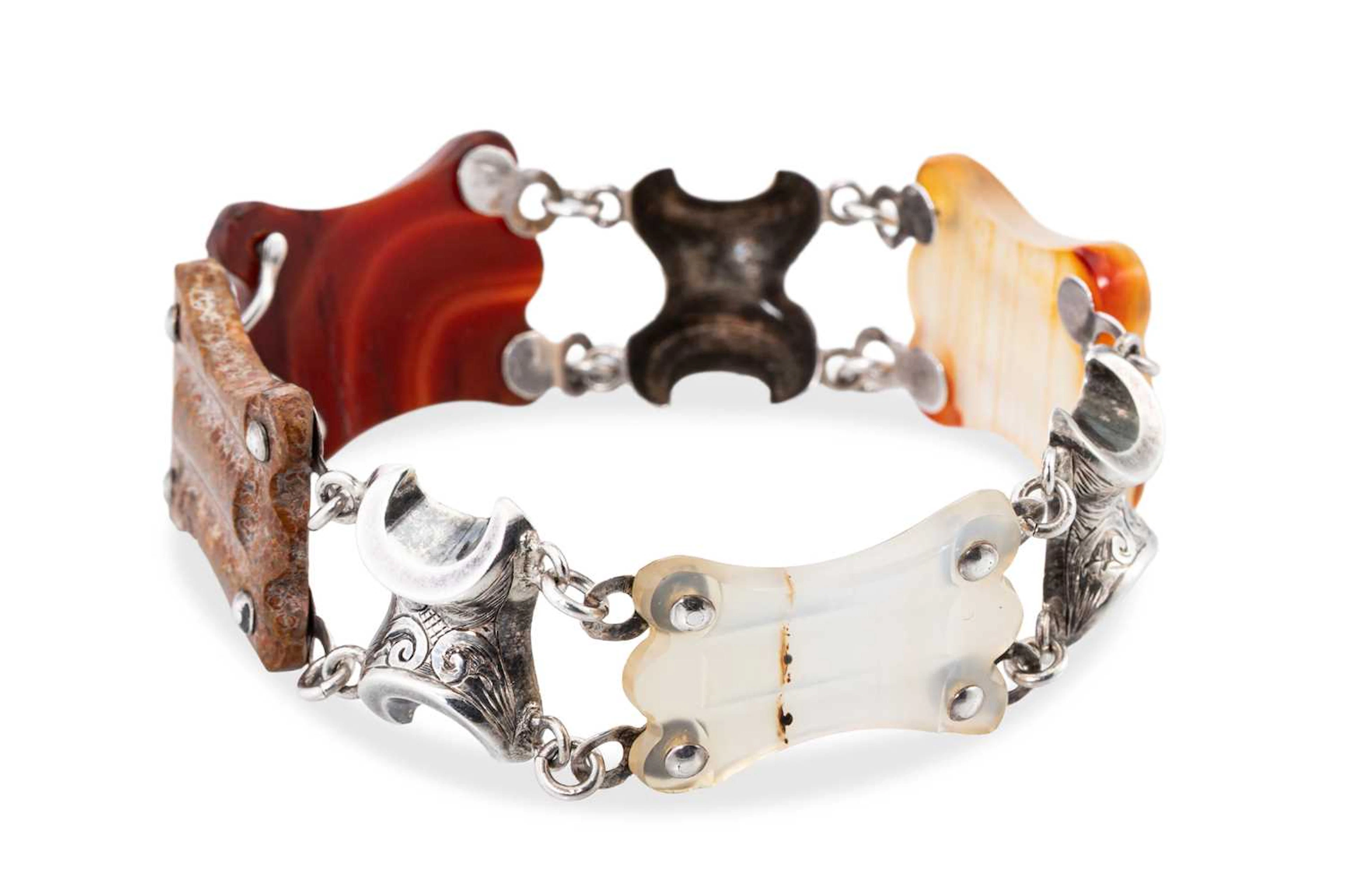 A LATE VICTORIAN SCOTTISH REVIVAL AGATE BRACELET