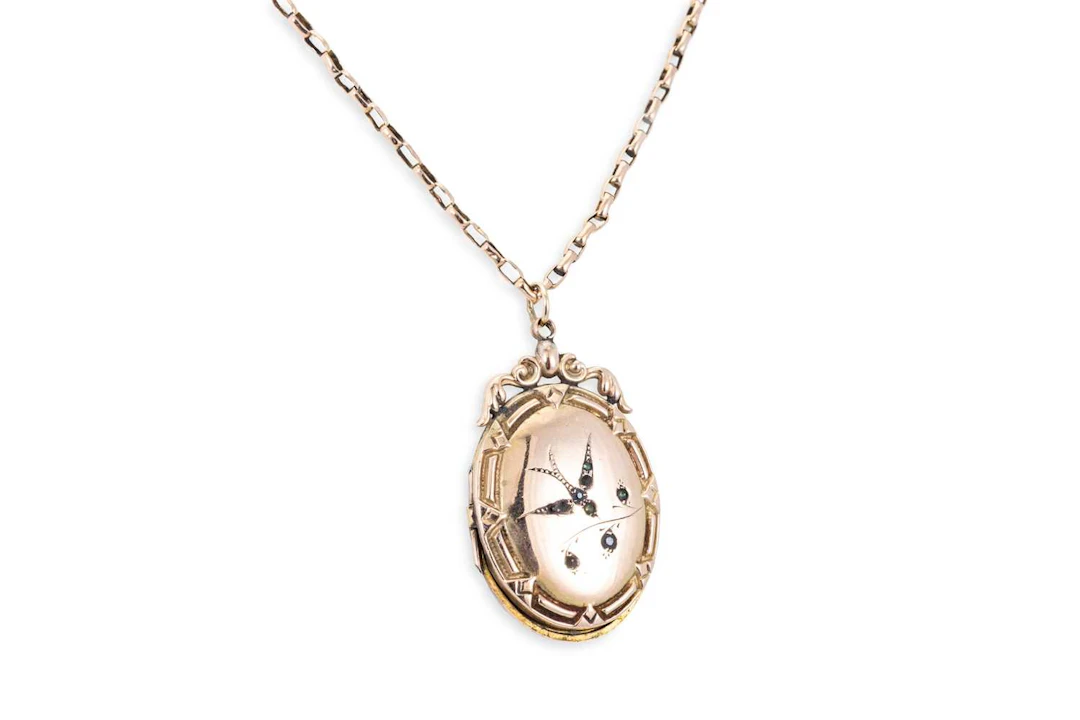 A VINTAGE 9CT GOLD CHAIN