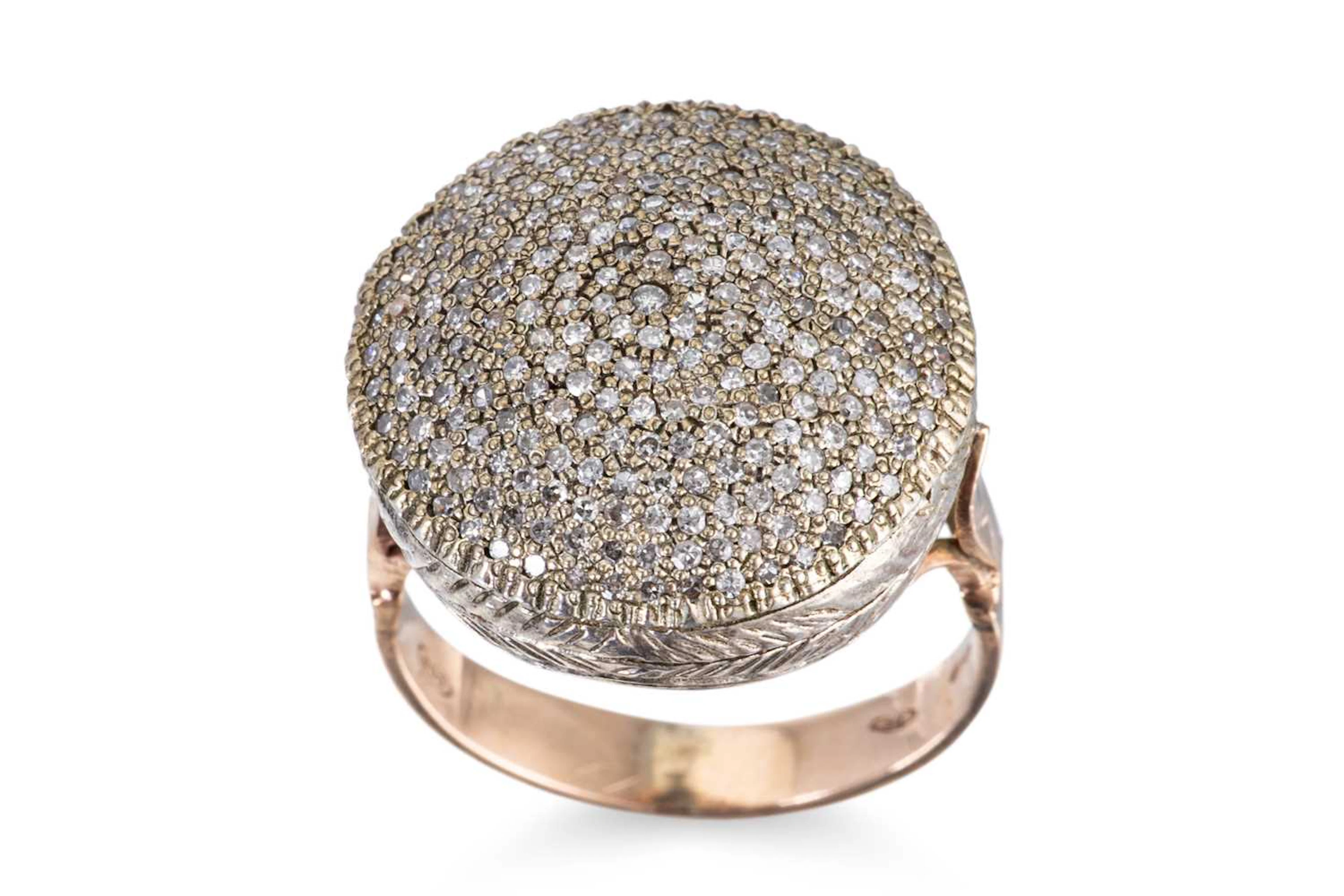 A DIAMOND CLUSTER RING