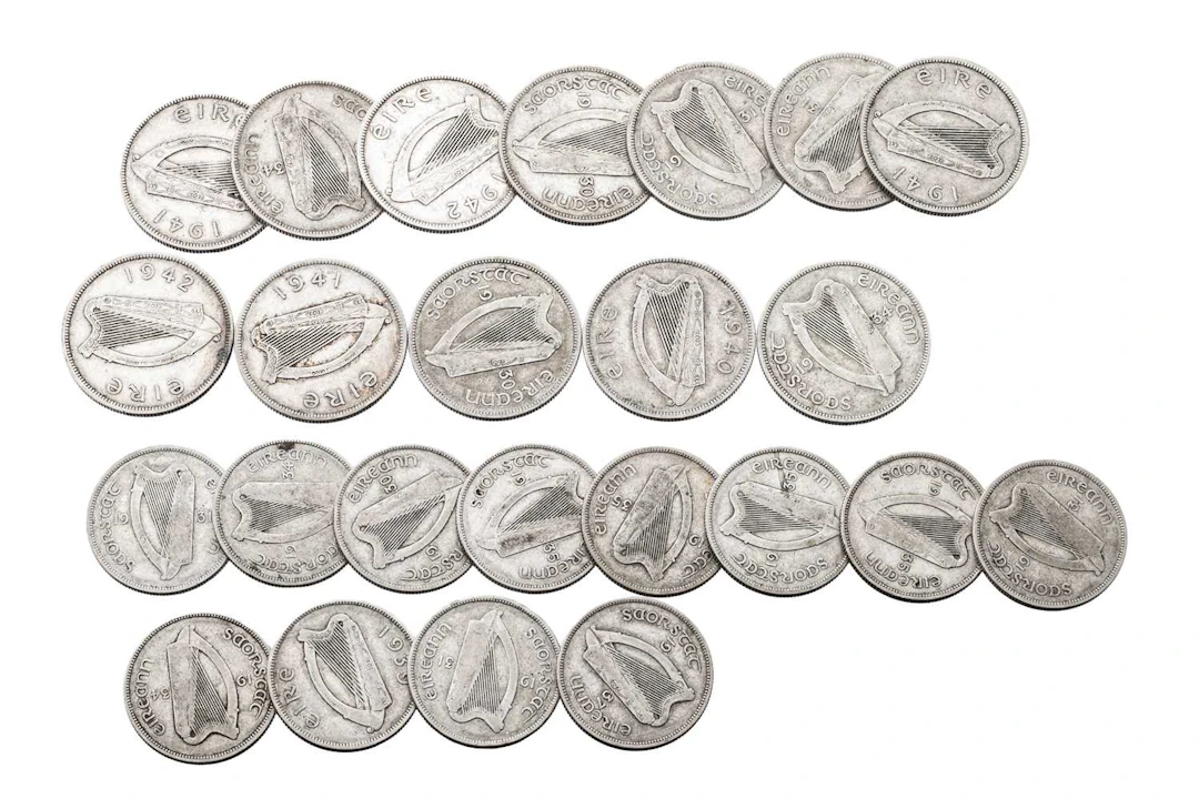 12 X IRISH 75% SILVER HALF CROWNS