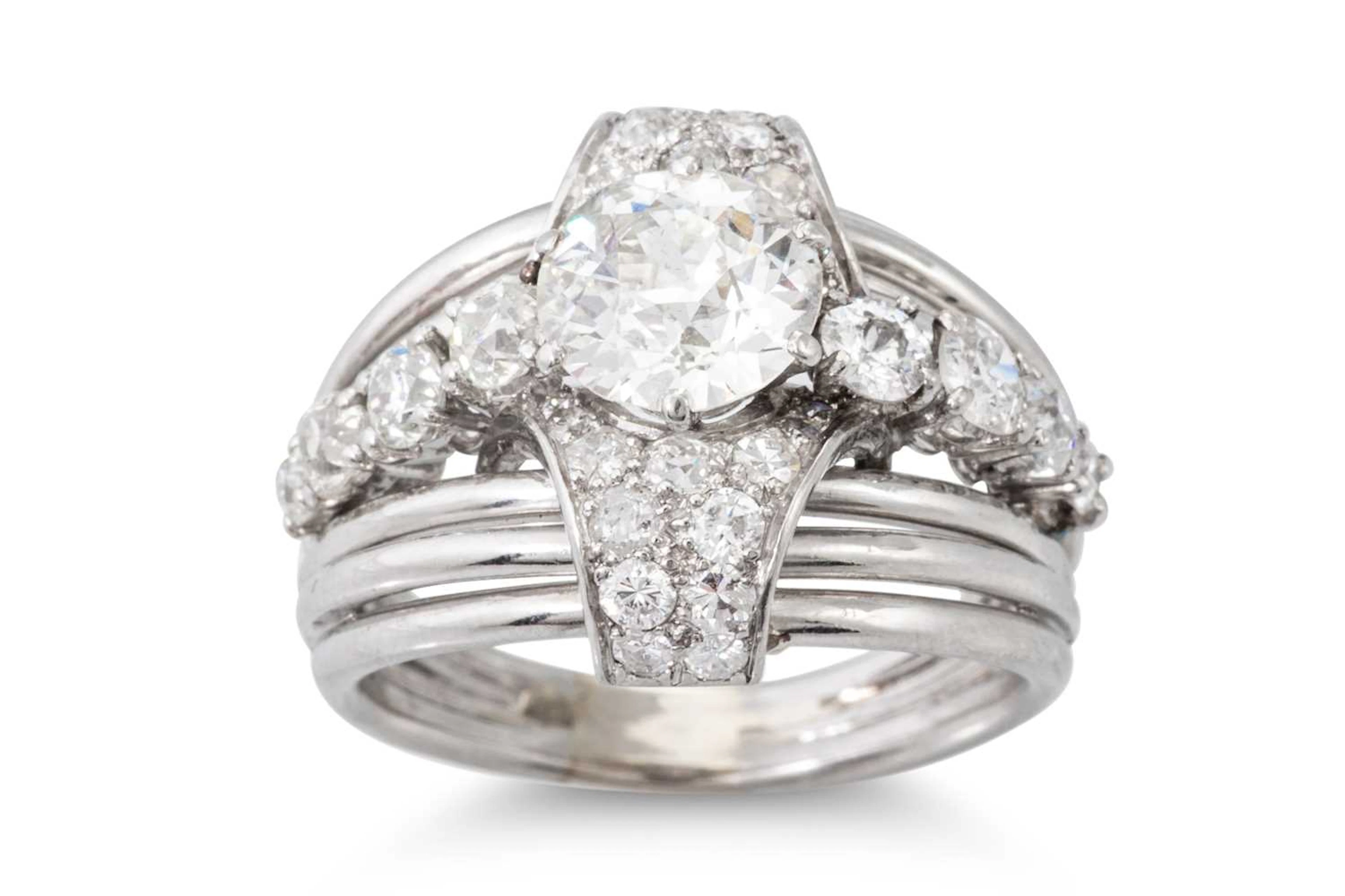 A VINTAGE BOUCHERON COCKTAIL RING