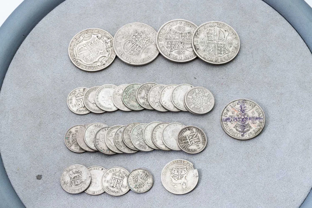 40 X 1922 - 1944 50% ENGLISH SILVER COINS