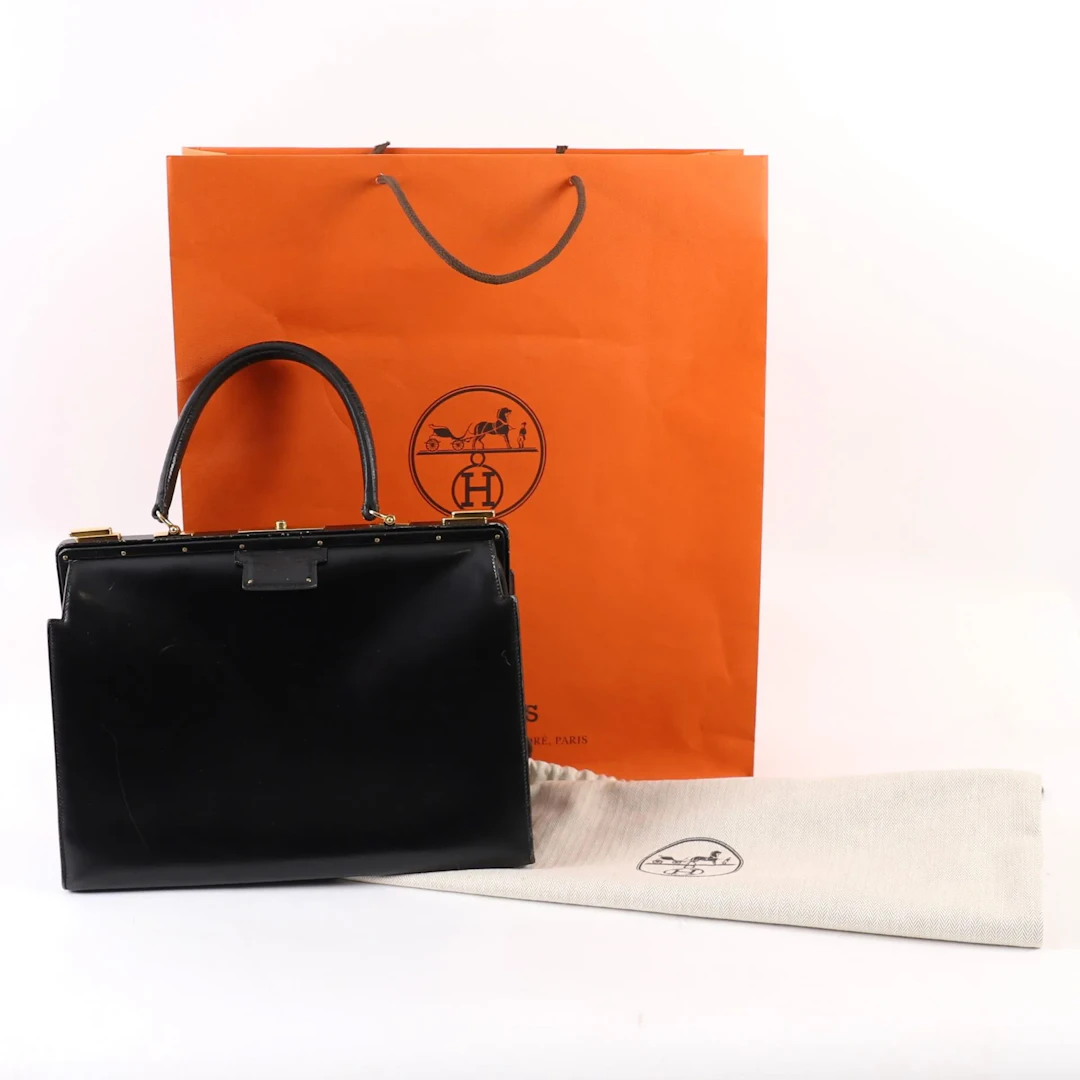 HERMÈS BAG, MODEL 404 - Lot 123