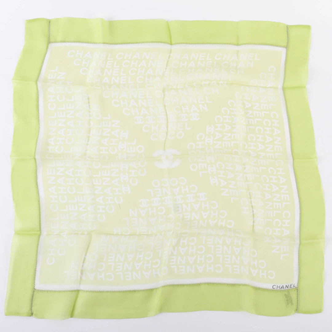 SMALL ANISE GREEN SCARF - Lot 107