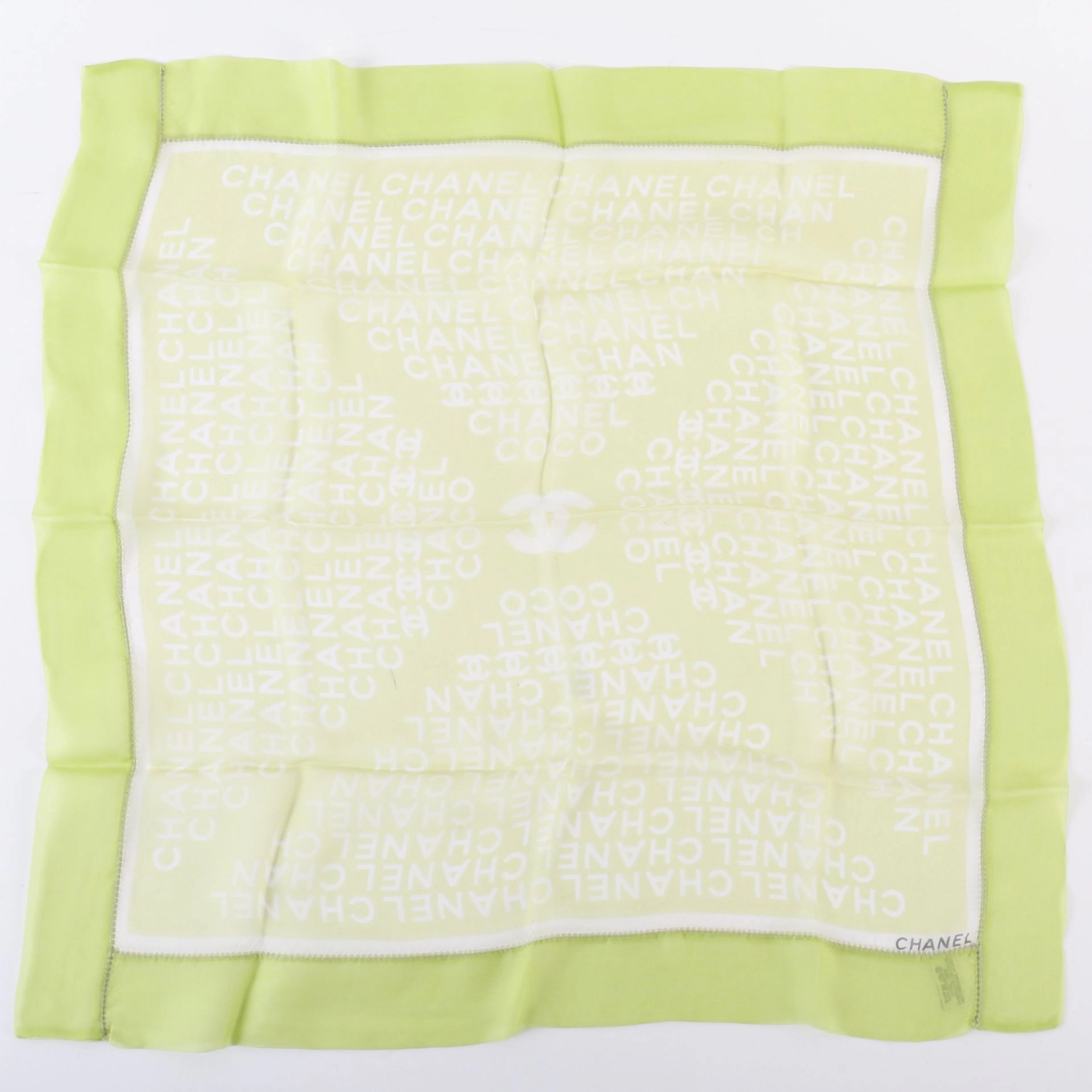 SMALL ANISE GREEN SCARF - Lot 107