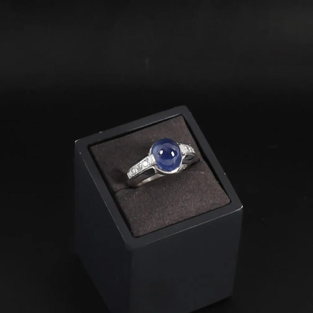 GOLD, SAPPHIRE, AND DIAMOND RING - Lot 42