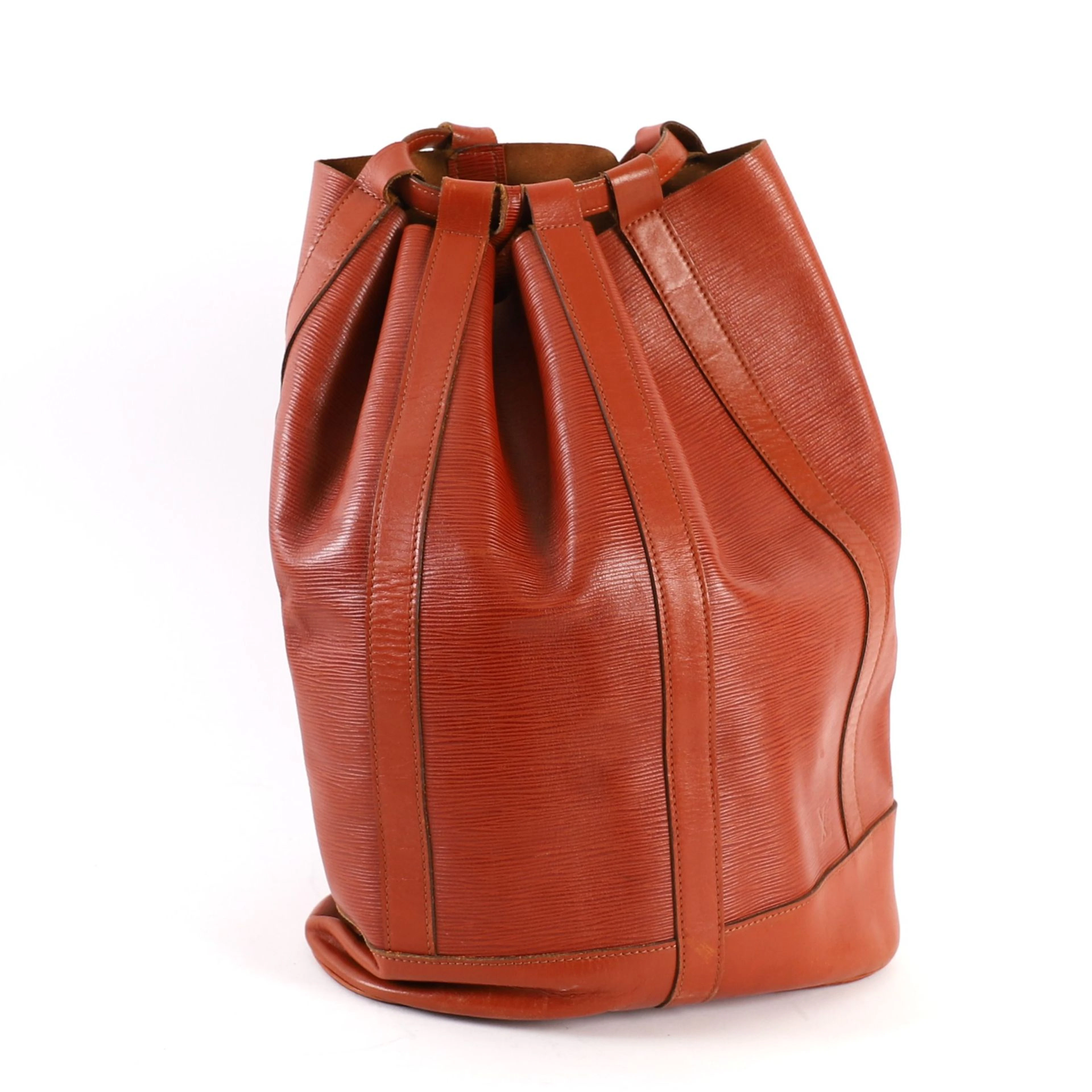 LOUIS VUITTON HIKING BAG - Lot 104