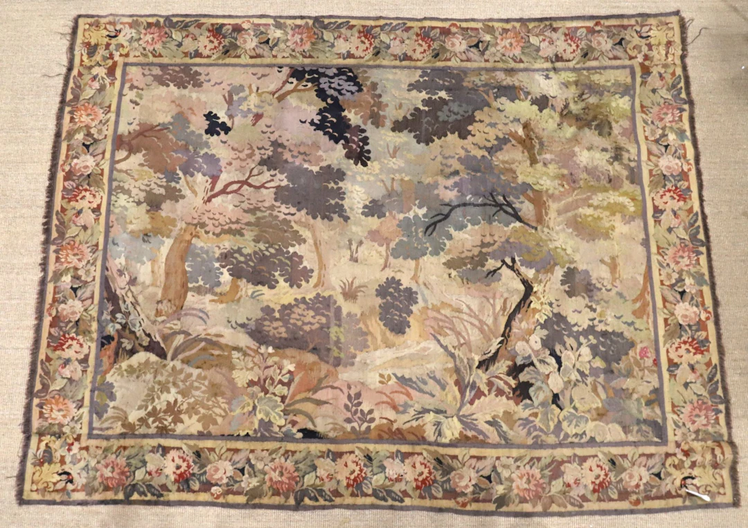 AUBUSSON-STYLE TAPESTRY, 20th CENTURY - Lot 227