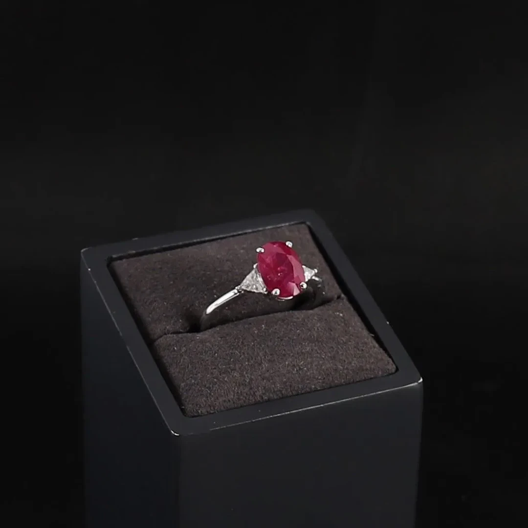 GOLD, RUBY, AND DIAMOND RING - Lot 9
