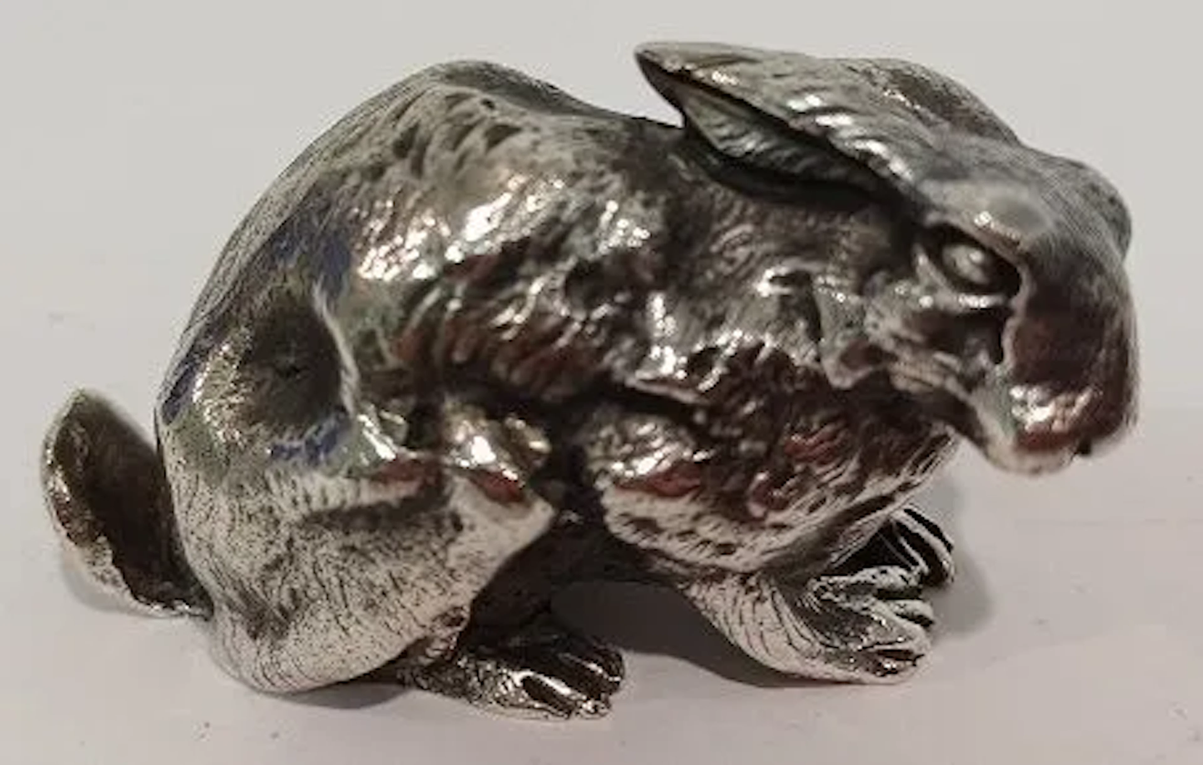 SILVER-PLATED BRONZE RECLINING HARE - Lot 132