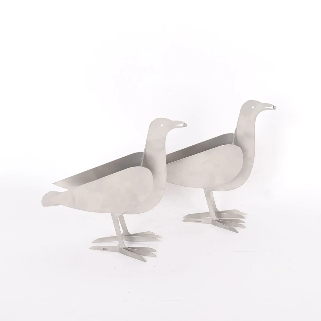 BEAUTIFUL PAIR OF "SILVER BIRDS" CANDLESTICKS IN STEEL - Lot 225