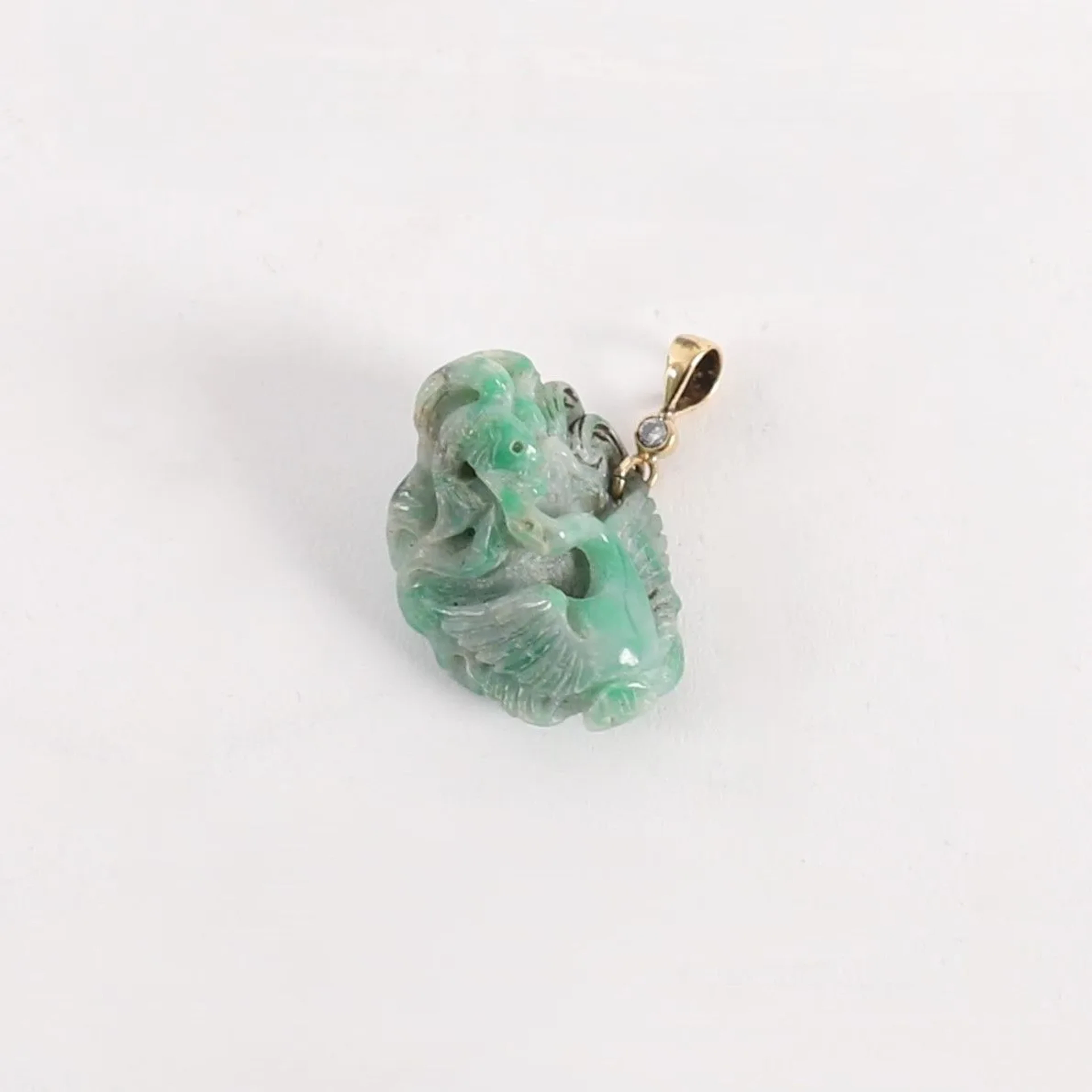 GOLD, JADE, AND DIAMOND PENDANT - Lot 33