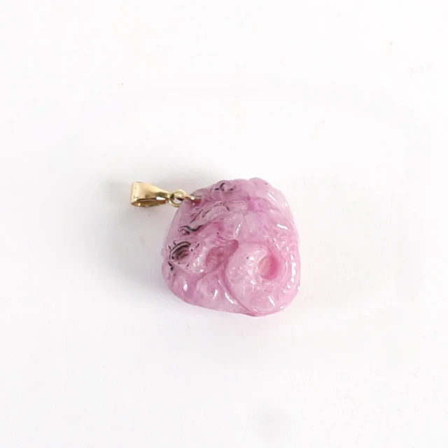 GOLD, JADE, AND PINK JADEITE PENDANT - Lot 12