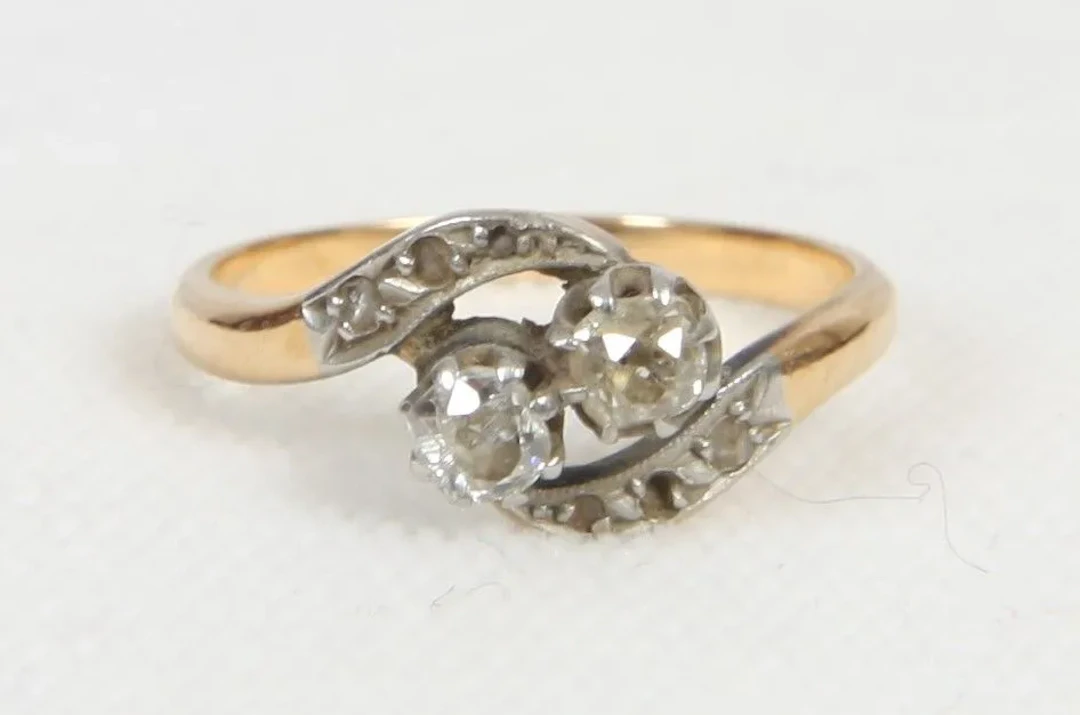 TOI ET MOI" GOLD AND DIAMOND RING - Lot 33